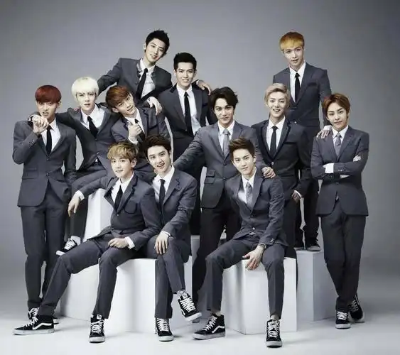 韩国热门男团之exo