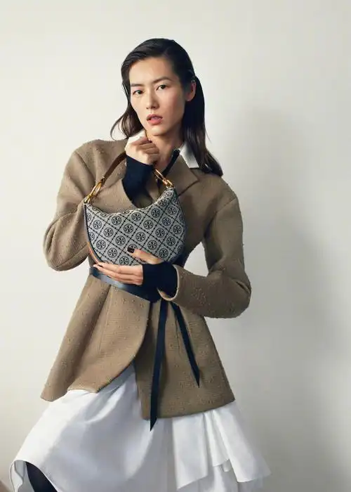 刘雯70toryburch最新广告我的发型作品分享