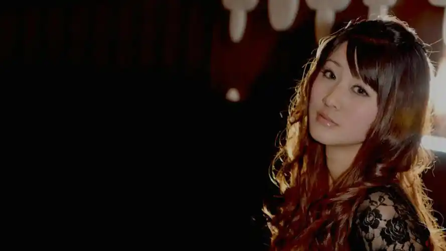 跪求酷狗里孙露的《离别的车站》写真图