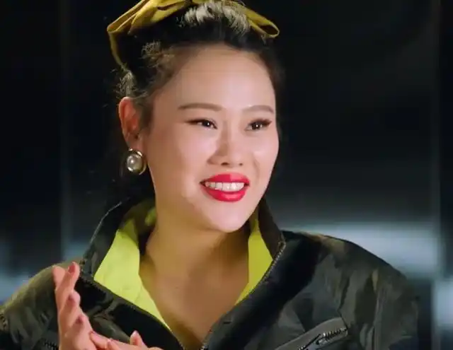 耿斯汉人设崩塌给袁娅维送袜子送金莎暖水袋还说不是海王