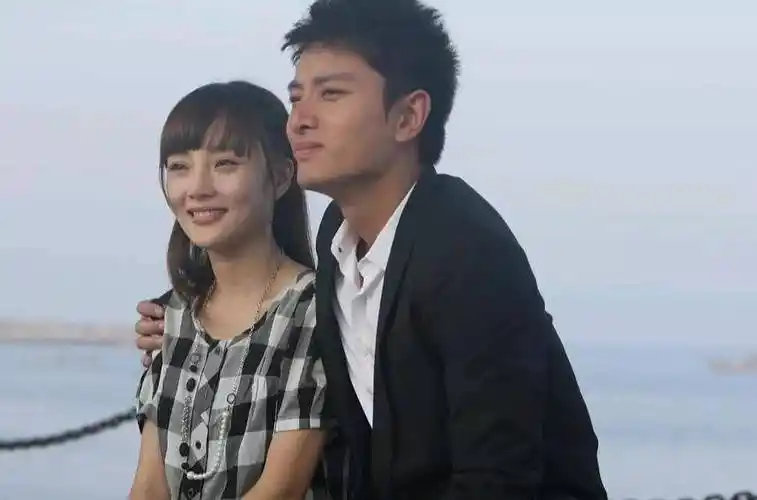 16岁拿影后,怼曹云金,称不喜欢贾乃亮这类型,李小璐怎么这样