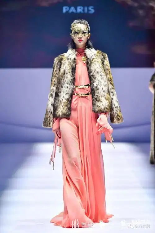 东方宾利全名模阵容助力#2019中国(青岛)国际时装周#开幕大秀!