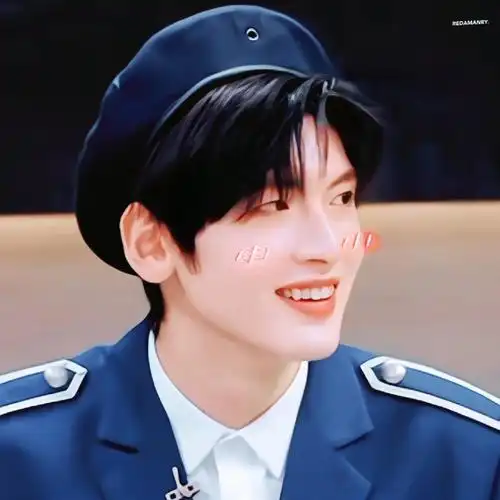 头像爱豆头像创造营2019翟潇闻r1se赞评论更多