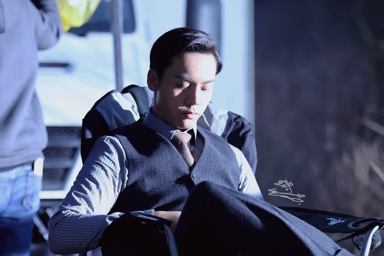 【陈伟霆】【cwt】【陈等等】 1601xx 老九门 张启山张大佛爷 探班