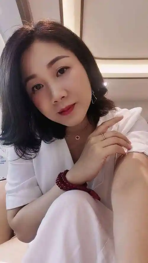 40岁离异女征婚照片(id:3427681)_广西南宁征婚交友_我主良缘网