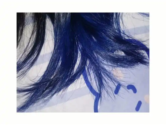 反正翻车了还能剪步骤:先把头发分四个区,上面