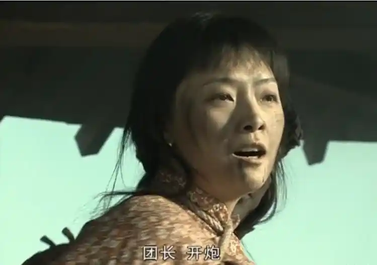 《亮剑》"秀芹"新剧大变样,烈焰红唇配民国装,40岁美出新高度