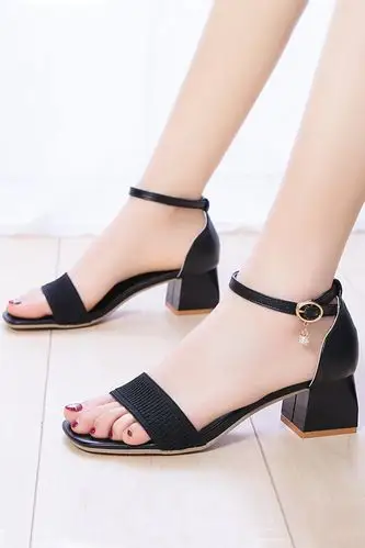 夏季女凉鞋百搭_价格_品牌_图片_怎么样 蘑菇街