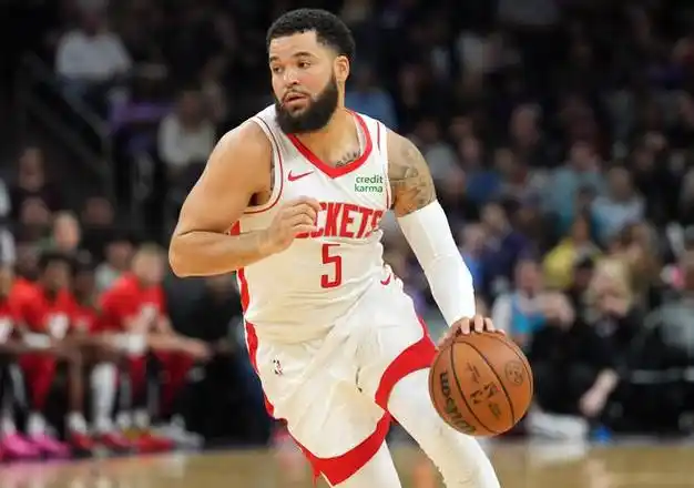 范弗里特半场10投仅2中拿到5分5助 三分6中1|火箭队|犹他爵士队_网易