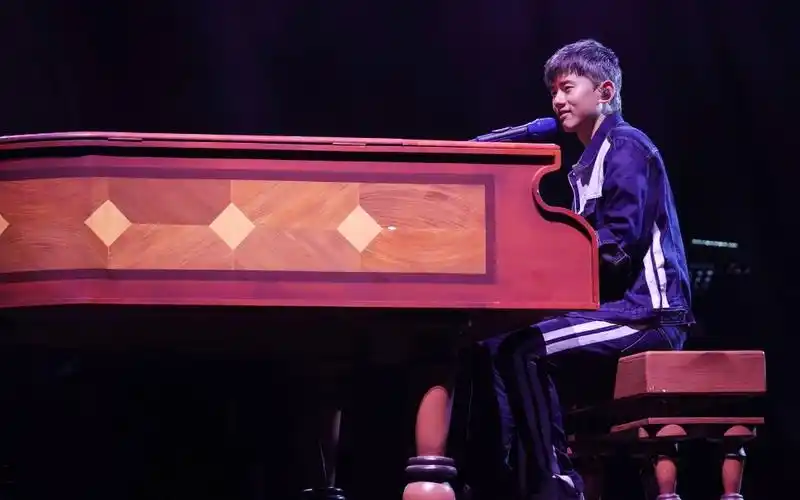 张杰2018未live巡回演唱会郑州站给女儿的一封信