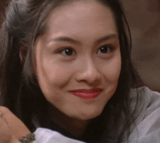 黄贯中并没捅破这层纸,他觉得朱茵太漂亮了,自己配不上她.