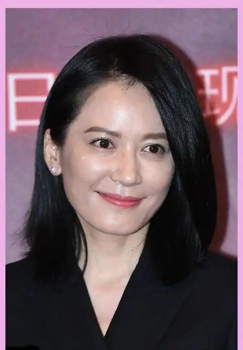 俞飞鸿不愧是气质女神,未p图眼周细纹真实,48岁越老越好看_手机搜狐网