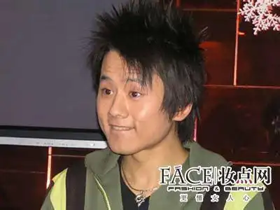 盘点张杰这些年的土味造型!