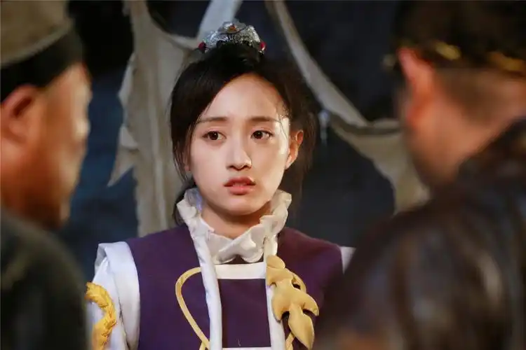 snh48黄婷婷《素手遮天》热播 素妗段慕寒感情升级 _电视要闻_娱乐