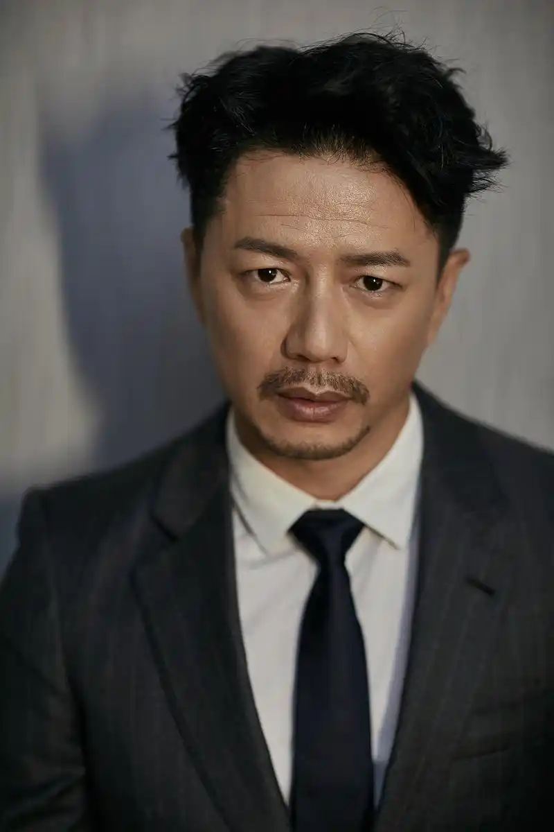 徐峥节目中调侃段奕宏暗恋陶虹夸赞老婆选老公有眼光