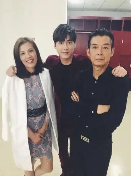 李易峰祝父亲生日快乐评论全是儿媳妇