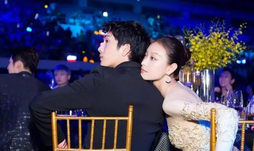 井柏然曾热恋倪妮,理想型是baby,爱收藏袜子_井宝_杨紫_刘雯