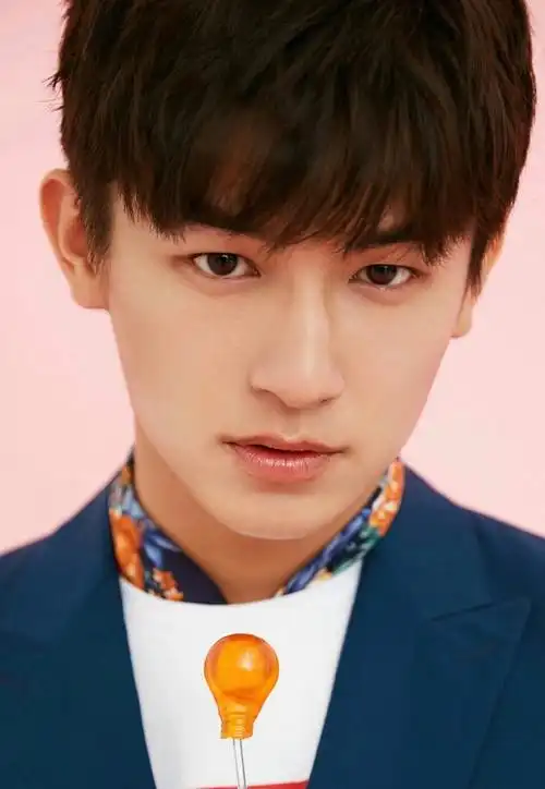 杨旭文,许龄月《半暖时光》开机首爆照