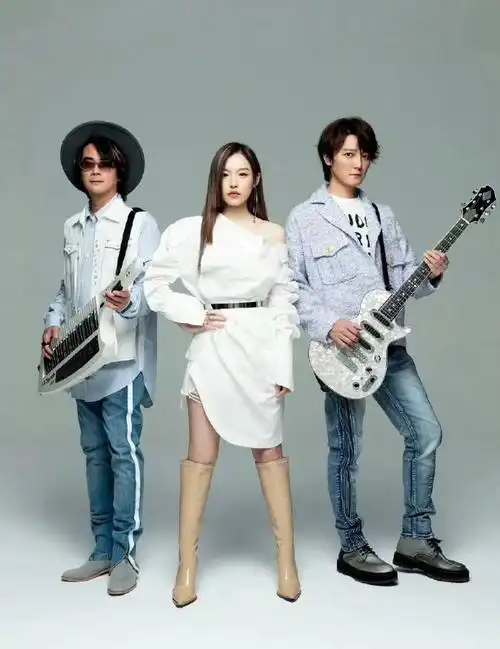 飞儿乐队只剩一人##飞儿乐团只剩一人##阿沁离开飞儿乐团