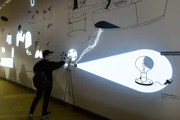 油墨导电互动墙展项介绍_nuiwin互动系统