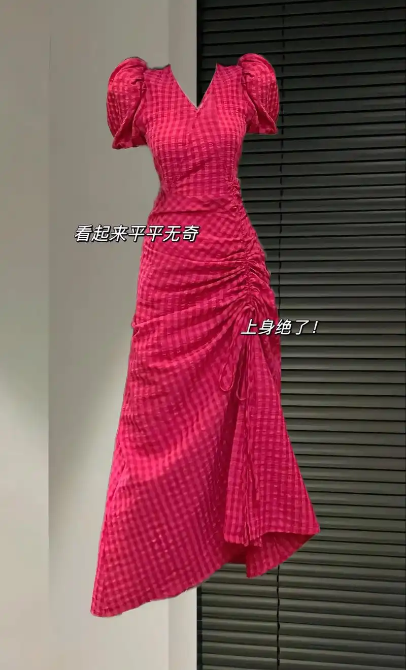 肉肉女生/梨型身材的姐妹都去穿这件法式玫红色抽绳