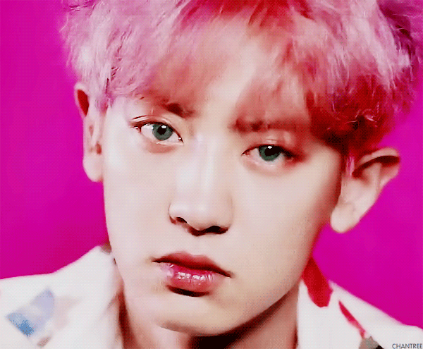 朴灿烈gif韩星gif红发gif呆望gif