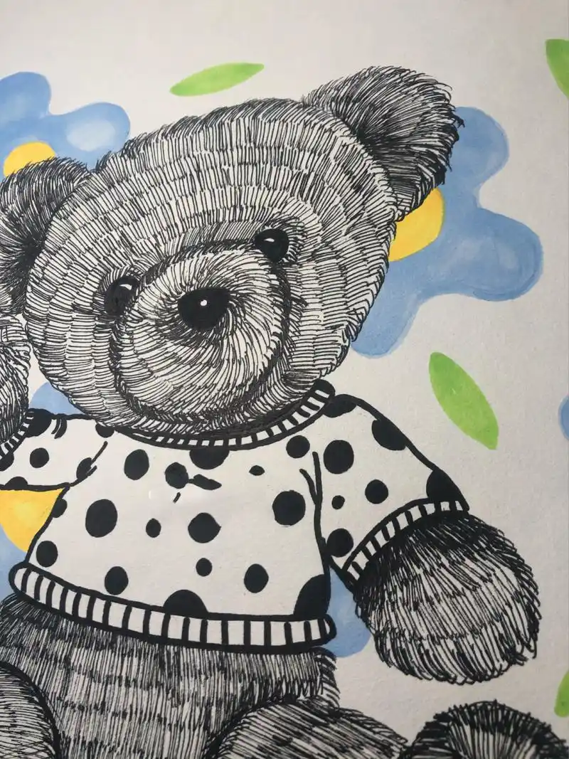 适合一年级以上孩子绘画 参考毛绒熊图片,用线条表现