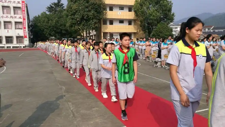 杭州市富阳区万市中学