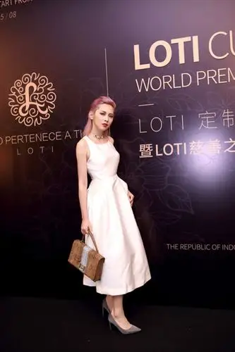 王子清的属性也可以是流动的,coser,演员,时尚达人都是她的不同面