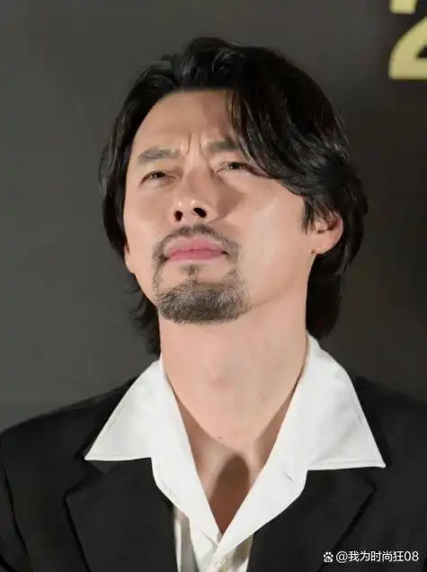 那不妨就跟着好莱坞胡须型男们