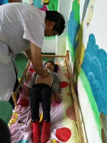 呵护健康,快乐成长 ――绥宁县第二人民医院在武阳贝贝幼儿园免费体检