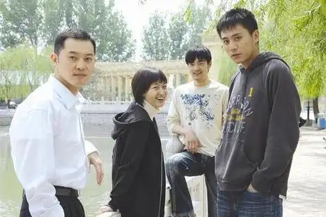 胡可和谁好过有几个男友(胡可有几个前男友)  第2张