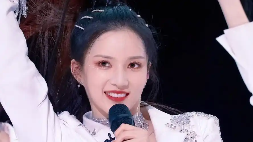 创造营2020 刘些宁《招牌动作》