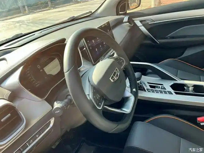 我心目中的家用suv首选吉利新缤越配置好又省油