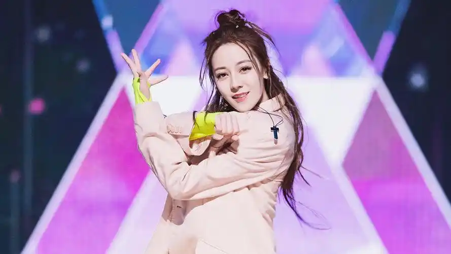 迪丽热巴版主题曲《喊出我的名字》,发起人太