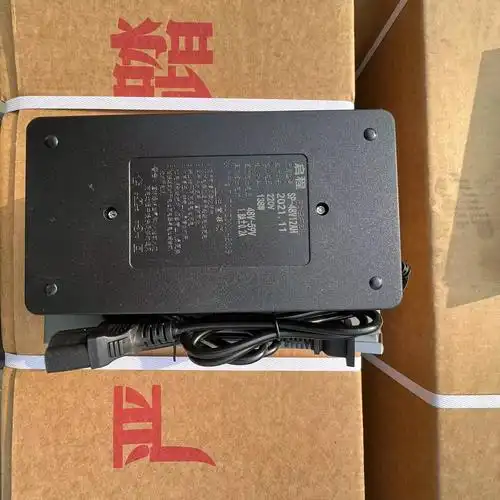 电动车厂家用充电器超威天能48伏12安20安电动车电池充电器