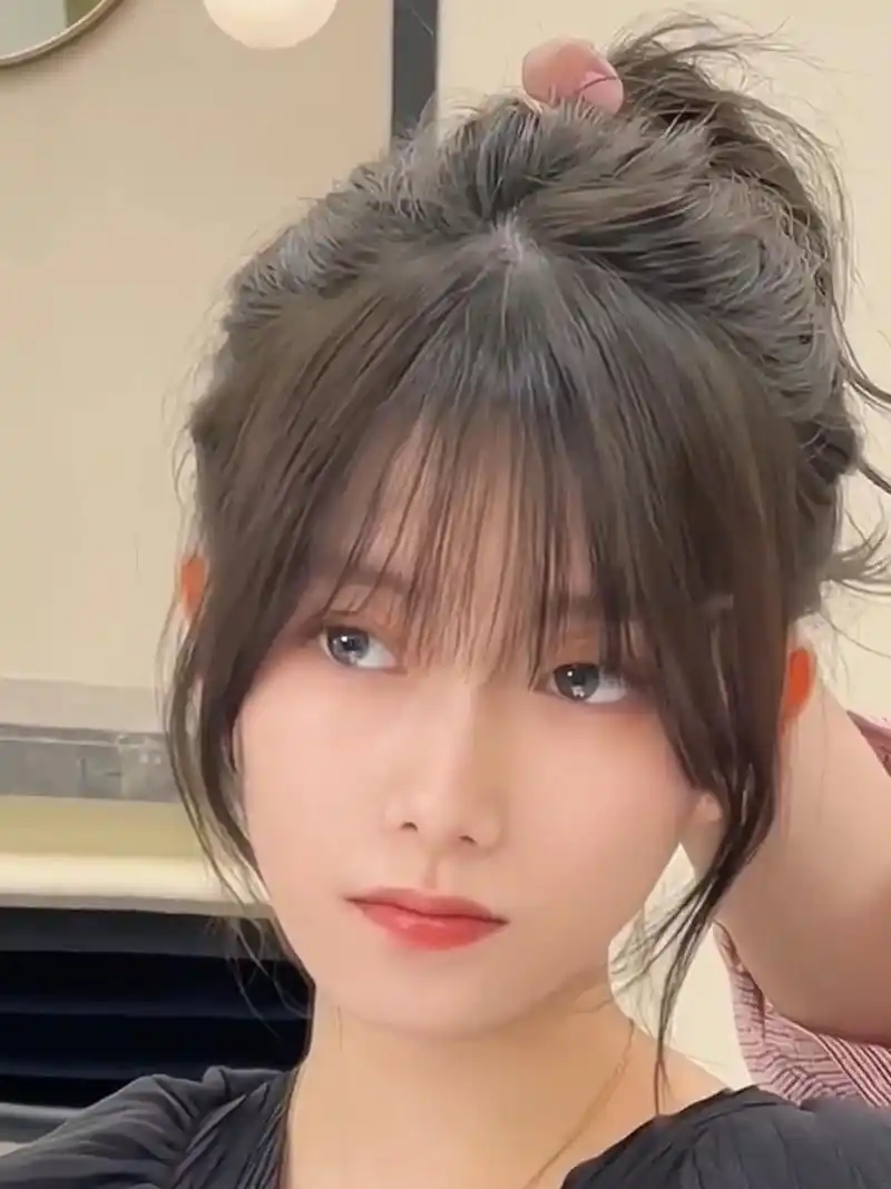 颧骨高额头宽的女生超适合的法式刘海  !