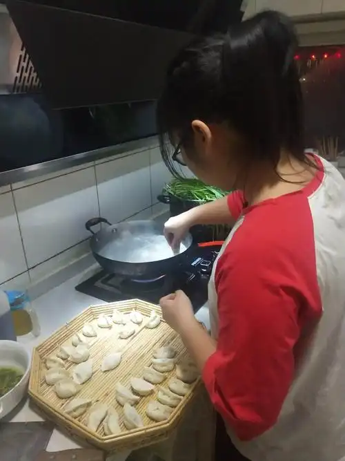 在生活中成长 --第一次包饺子