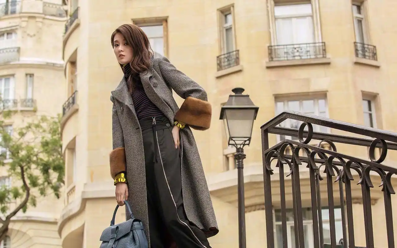 乔欣巴黎性感杂志封面写真图片壁纸