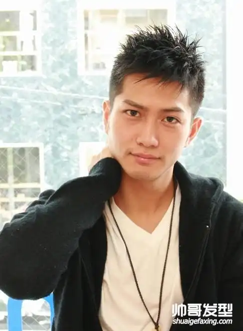 清爽利落的男士短发 打造帅气好看的男士发型-男生短发-帅哥发型网