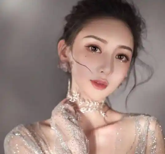 谁也没想到,离婚一年多后,45岁的黄晓明还是"败"给了杨颖_baby_珂珂