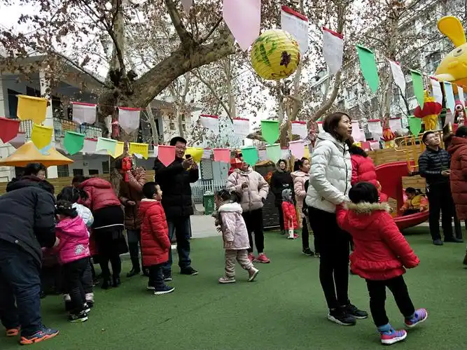 欢声笑语,喜迎元宵——亲亲宝贝幼儿园元宵节亲子游园会