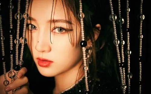 孟佳复古摩登妆高清桌面壁纸