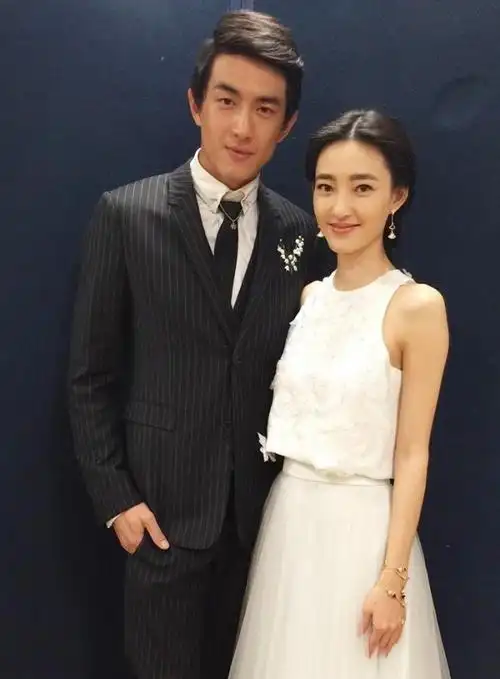 王丽坤老公是谁34岁素颜女神王丽坤闪婚