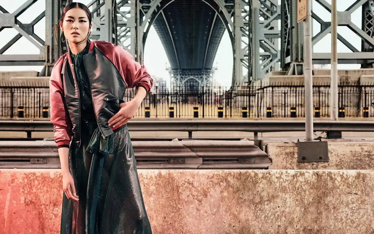 刘雯时尚个性杂志写真图片桌面壁纸高清大图预览1920x1200_大陆明星