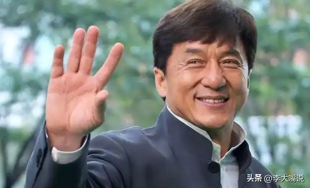 一个坐轮椅,他依旧风光|成龙|洪金宝|李小龙|李连杰|张曼玉_网易订阅