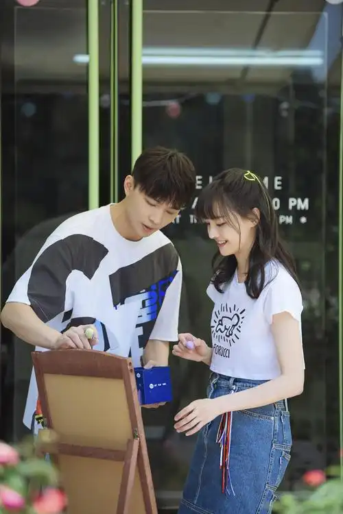 张恒赢得抚养独立决定权,发文主动致歉,得了便宜卖乖还是真悔过_郑爽