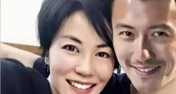 一根藤上二个瓜谢霆锋王菲分手张柏芝孙东海领证