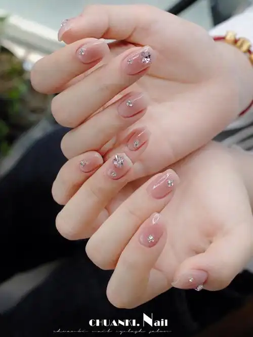 水嫩嫩哒蜜桃感