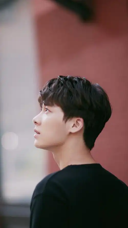 李易峰4k超清全面屏手机壁纸